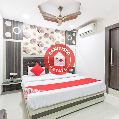 Oyo 45301 Hotel Om Palace Sāgar Kültér fotó