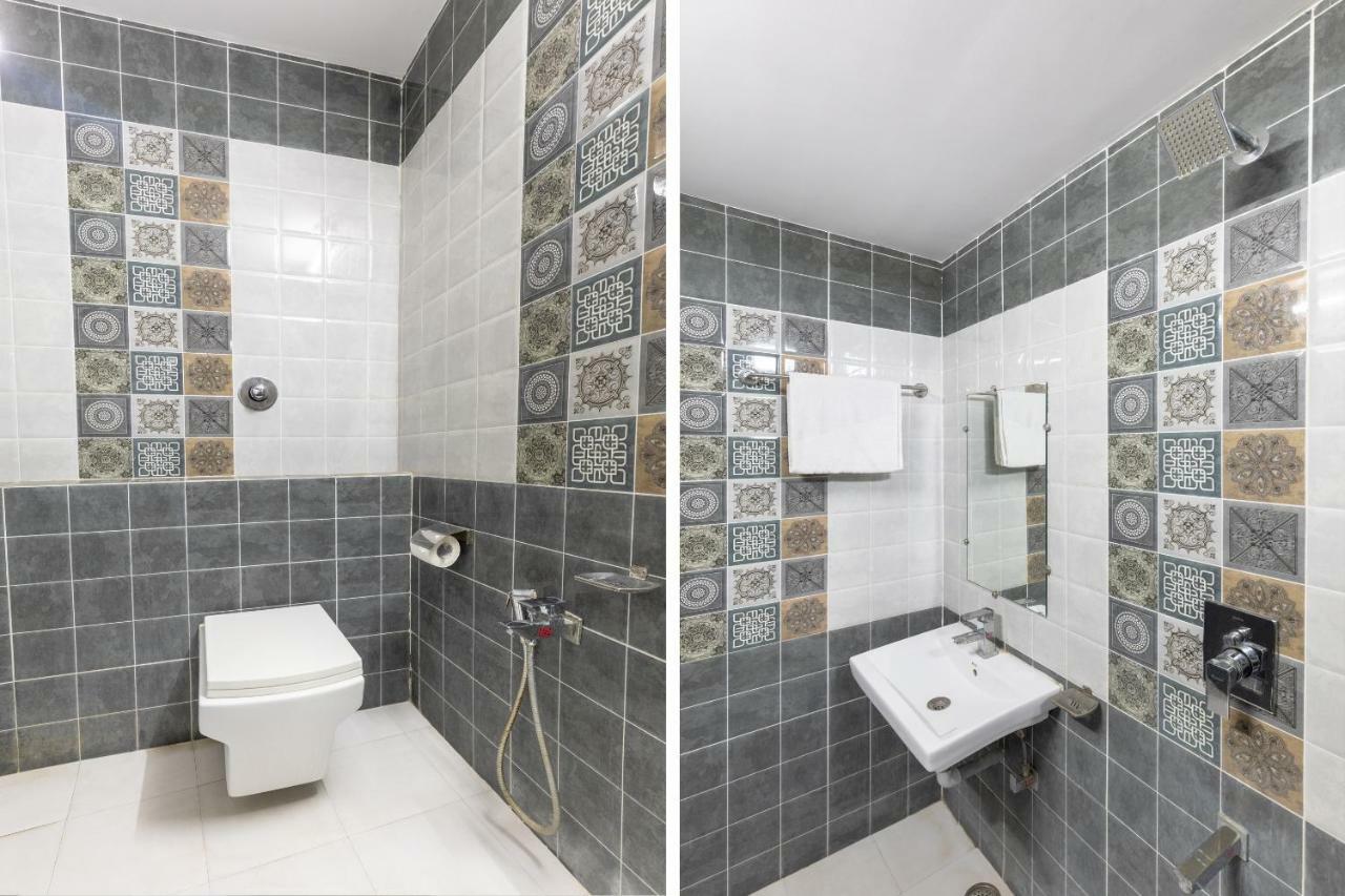 Oyo 45301 Hotel Om Palace Sāgar Kültér fotó